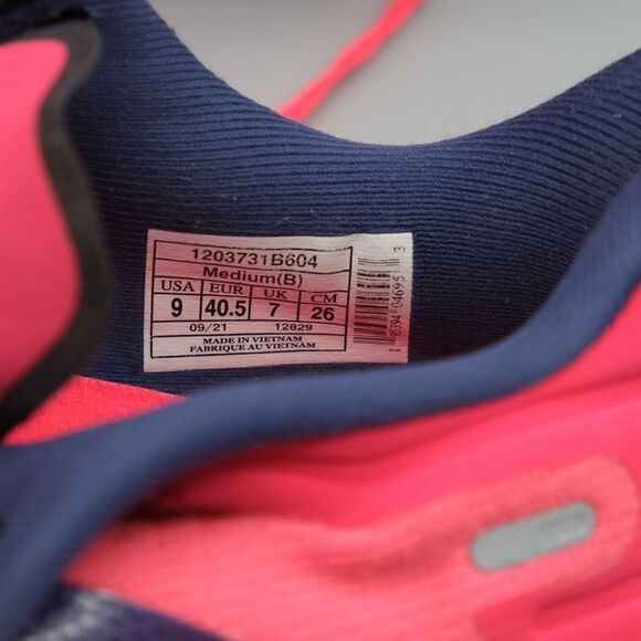 Brooks Women's Athletic Shoes - Pink and Blue - Picture 5 of 15